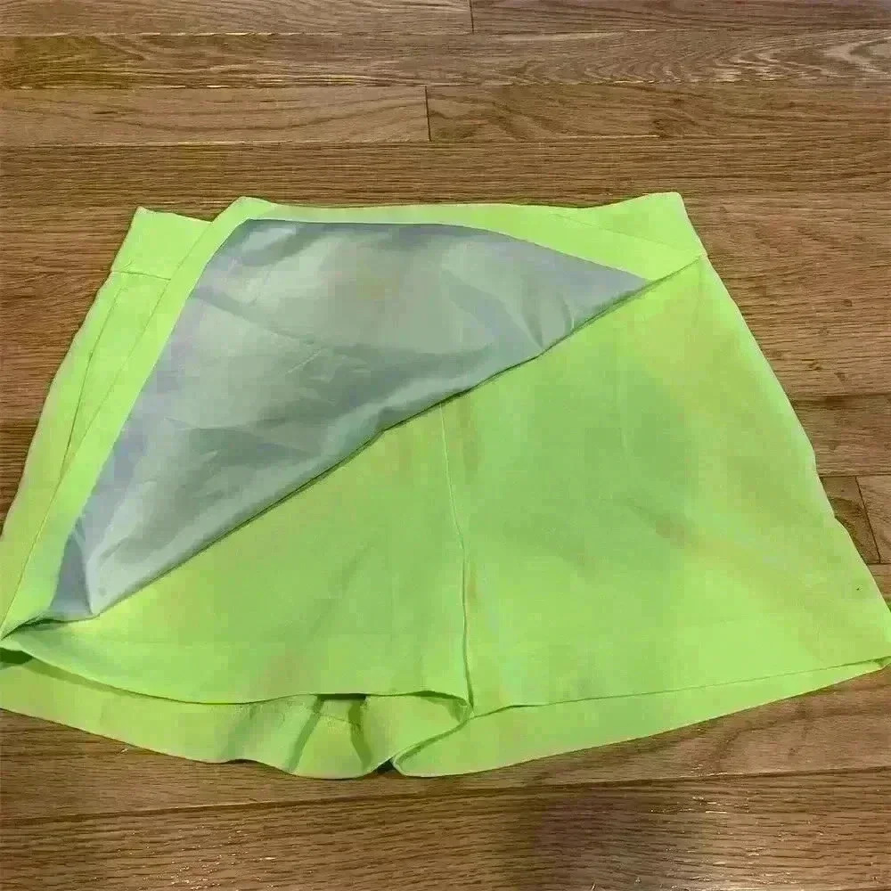 J.CREW Women's Neon Green Wrap Skort Size 2 Casual Built-in Shorts - Picture 4 of 7
